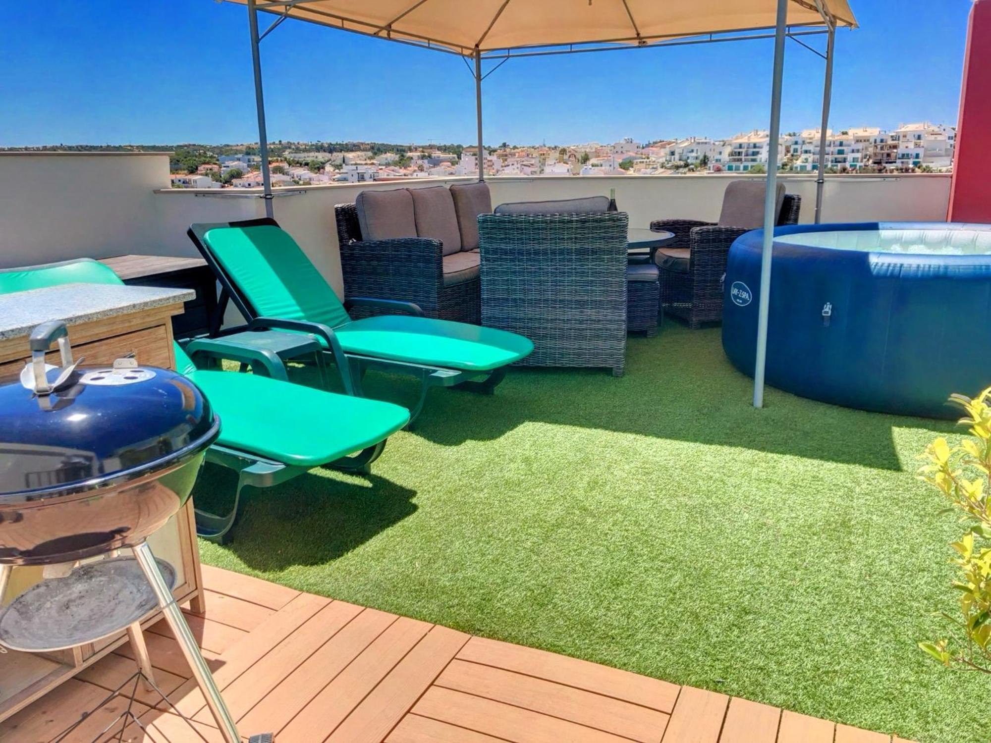 Apartment Alpha - 2 Bedrooms, Private Rooftop Patio With Hot Tub, Bbq And View Ferragudo  Exteriör bild
